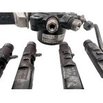 Комплект форсунок з трубками та розподільником Ford Focus 2T1Q-9F593-AA