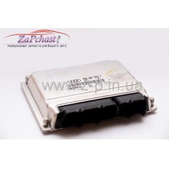Блок керування Bosch двигуна Audi A4 1995-2002 років випуску.
