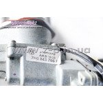 Привід із електромотором у зборі доводчика зсувних дверей Volkswagen T5 2003-2010 років випуску.