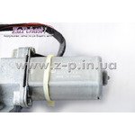 Привід із електромотором у зборі доводчика зсувних дверей Volkswagen T5 2003-2010 років випуску.