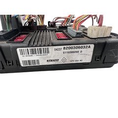 Модуль комфорта BSI Renault 8200306032A