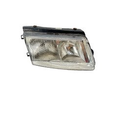 Передня права фара Volkswagen Passat B5 до рест