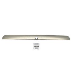 Планка підсвічування номерного знака Volkswagen Passat 3B0827574A