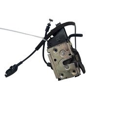 Замок передній лівий Nissan Primera P12