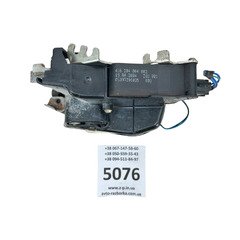 Замок передній правий A6397201035 Mercedes Vito W639